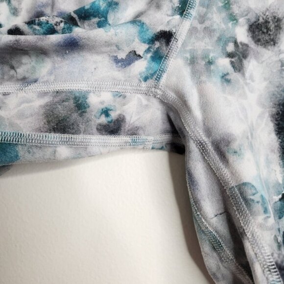Lululemon 2021 Align Short 8" in Kaleidofloral Multi Colour Size 4 - Picture 6 of 12